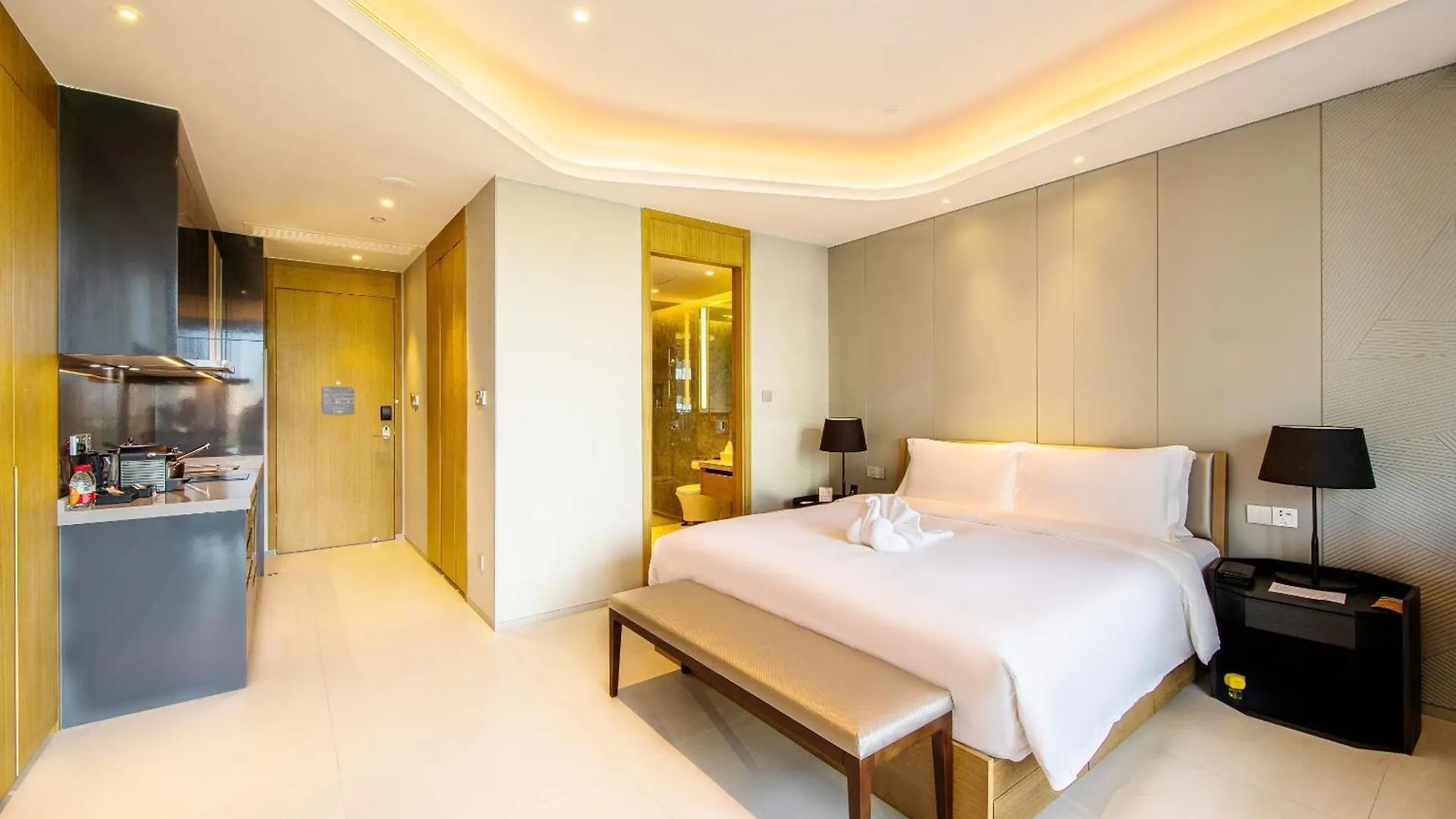 Oakwood Apartments Sanya 5*,
